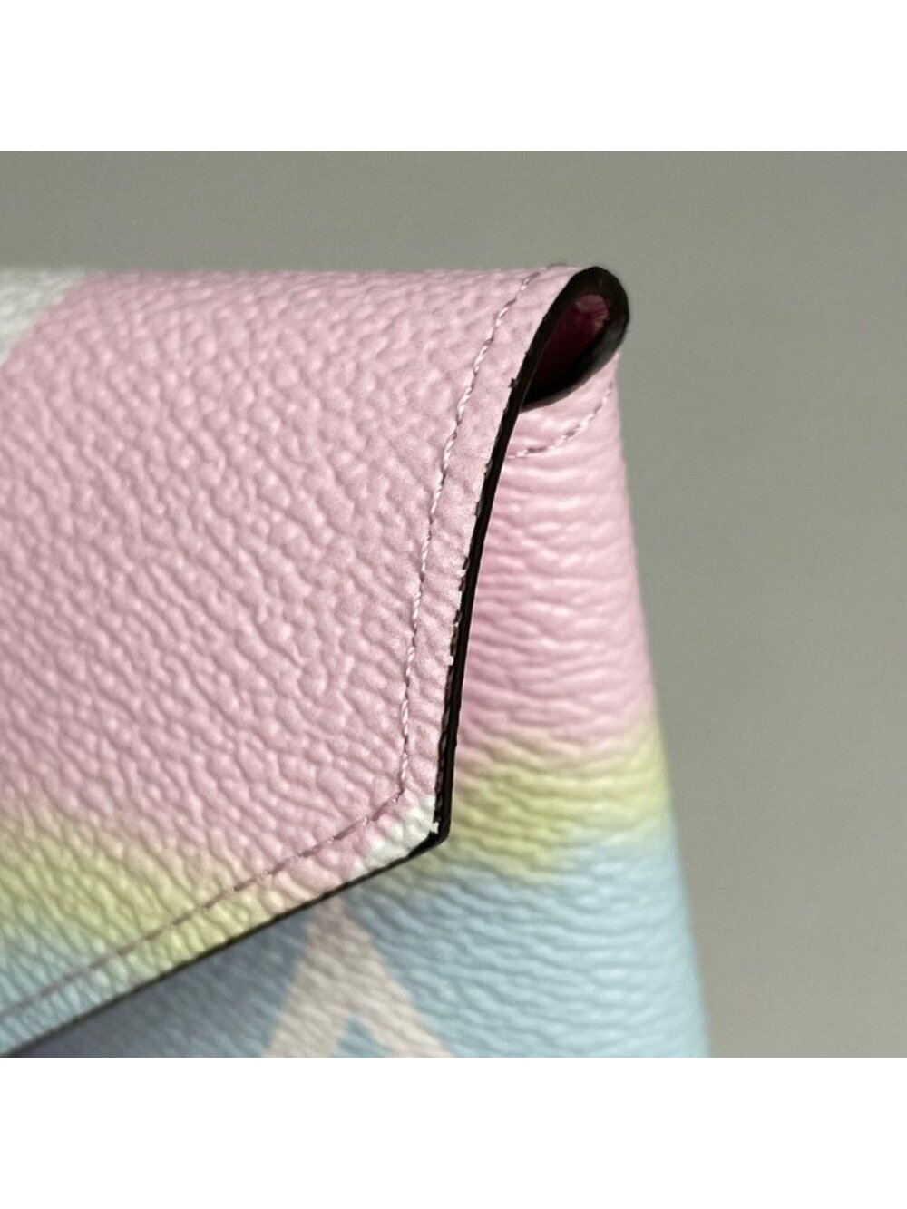 Louis Vuitton Pochette Kirigami LV Escale Clutch Monogram Pink Purple - Picture 6 of 8